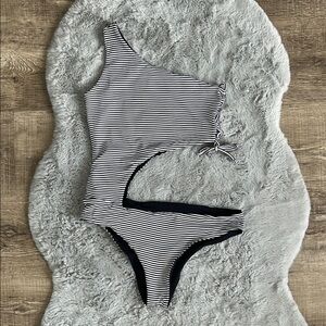 Orchid Label Striped One Shoulder One Piece Swimsuit S